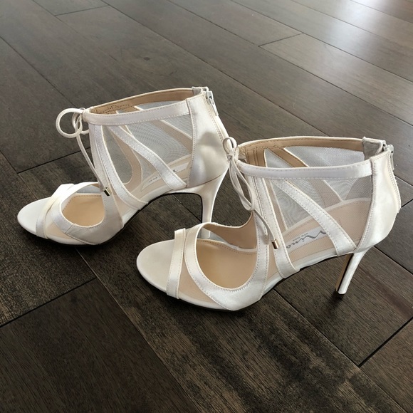 Nina Cherie peep-toe bootie - Picture 2 of 5